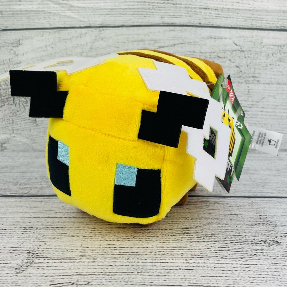 Minecraft 8" Bee Stuffed Plush Toy - NEW